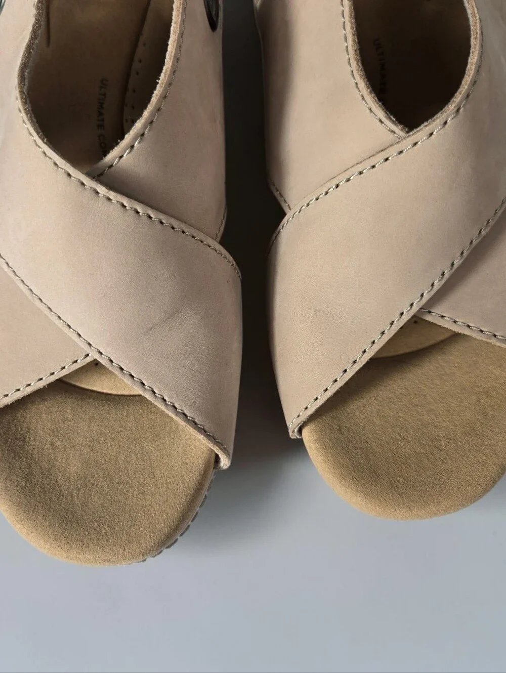 Clarks Giselle Loop Wedge Sandal Size 9 Khaki Sand Nubuck Slingback Cork